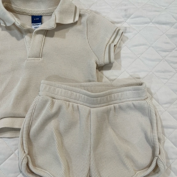 Old Navy | Collared Waffle Short Set | 0-3M - Picture 2 of 4